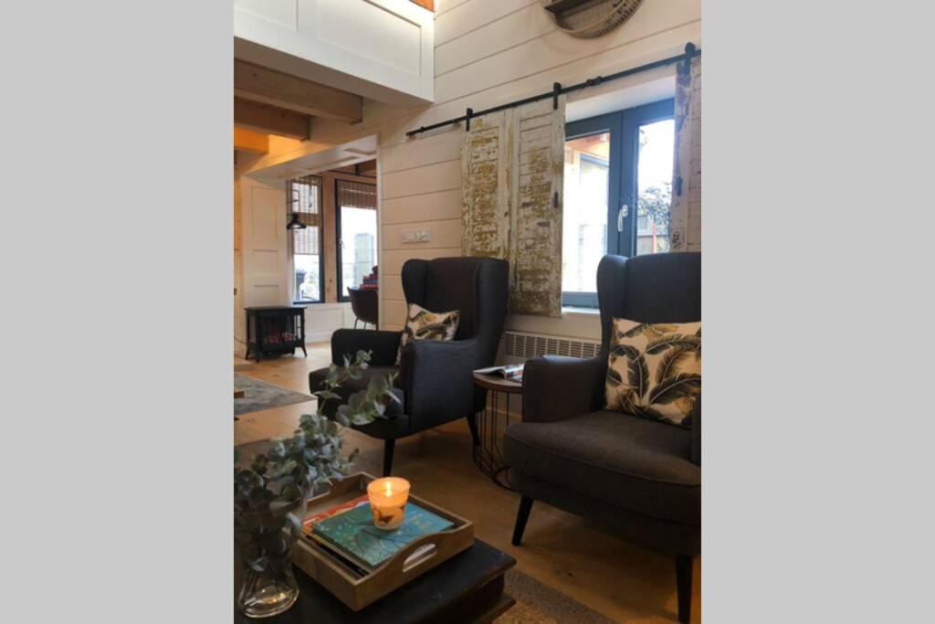 A Modern Barn House In Brusno Βίλα Μπάνσκα Μπίστριτσα Εξωτερικό φωτογραφία